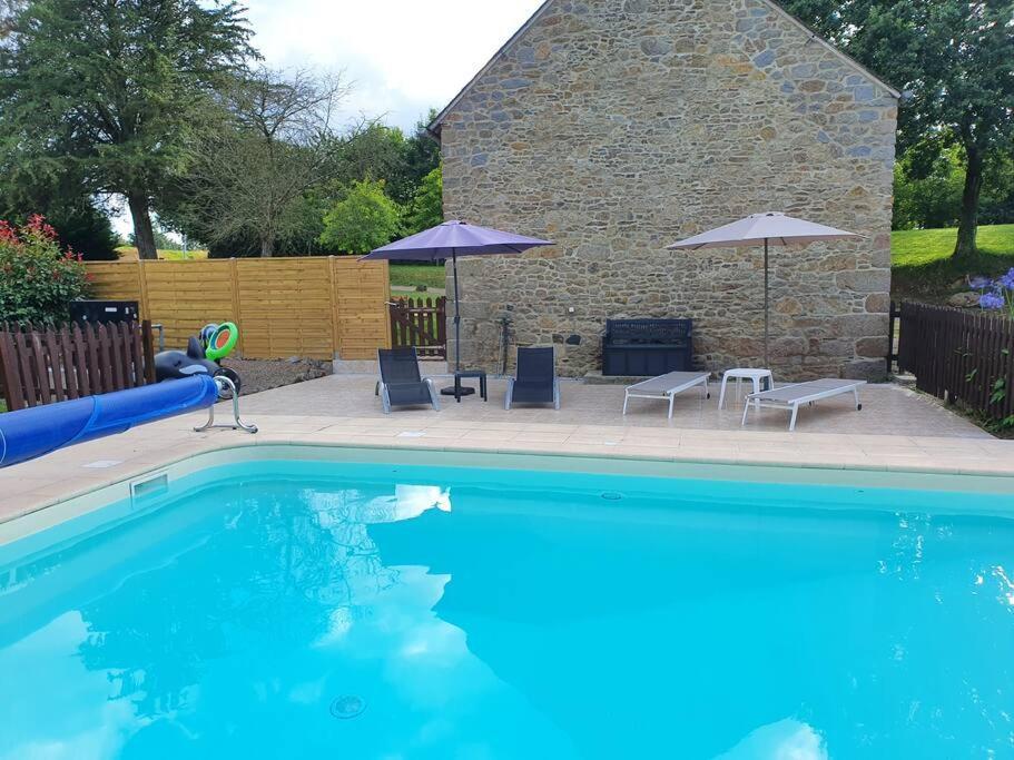 Studio Nid Cosy Avec Piscine Bonnemain Exterior photo